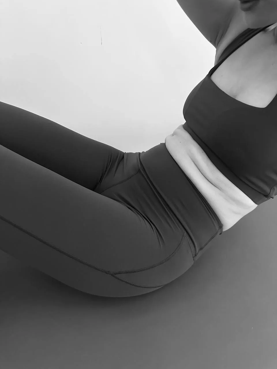 Gập bụng nằm sàn — Ab Crunch