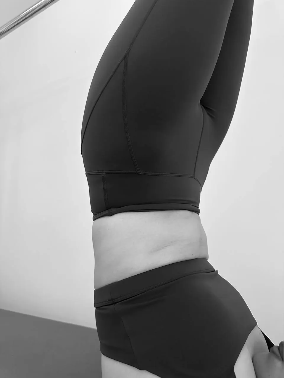 Ngửa vai đứng — Shoulder Stand