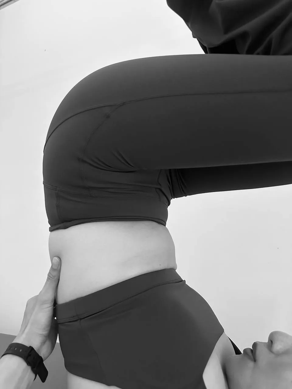 Bụng nghiêng nằm — Side Torso Lie